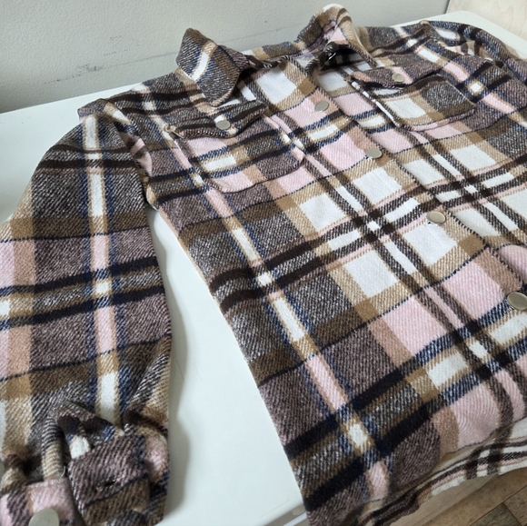 Flannel - Picture 4 of 5